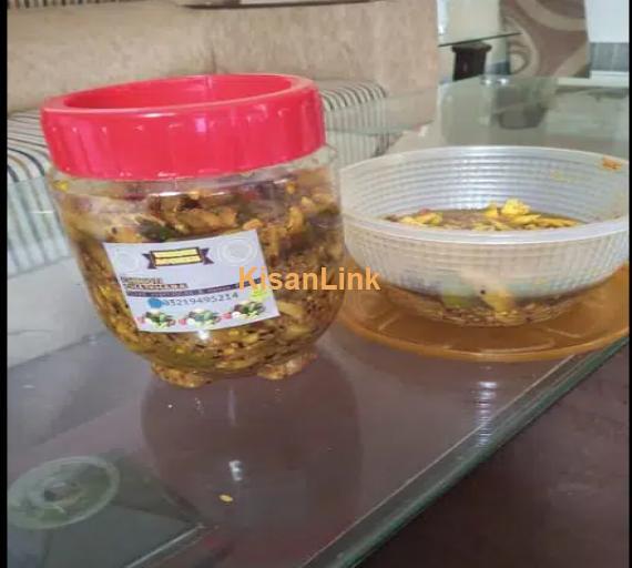 Chinioti Chatakhara Pickle . 650 per kg