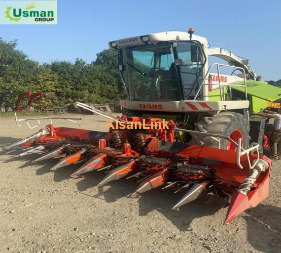 Claas Jaguar 850 with Champion Kemper 360