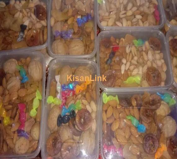 premium box of mix dry fruits