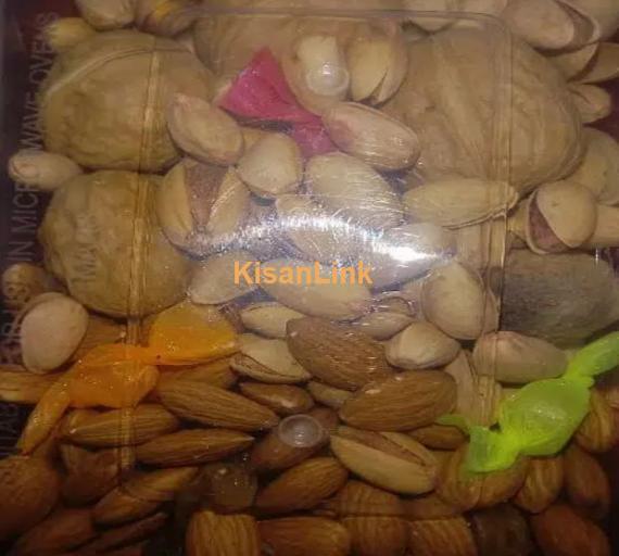 premium box of mix dry fruits