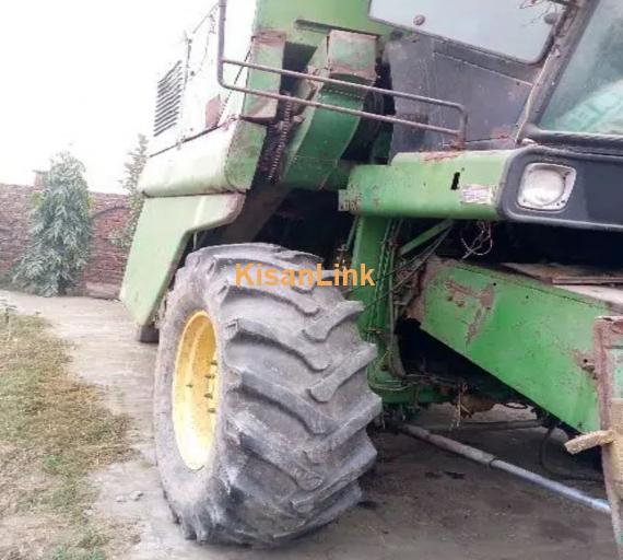 John Deere harvester 1055.