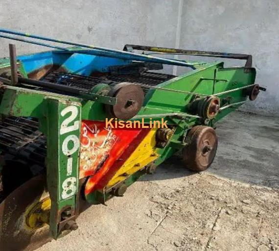 potato harvesting machine digger for sale